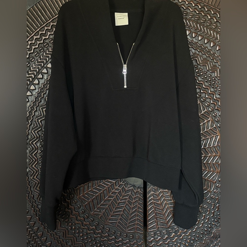 Varley black Henley long sleeve zip front large